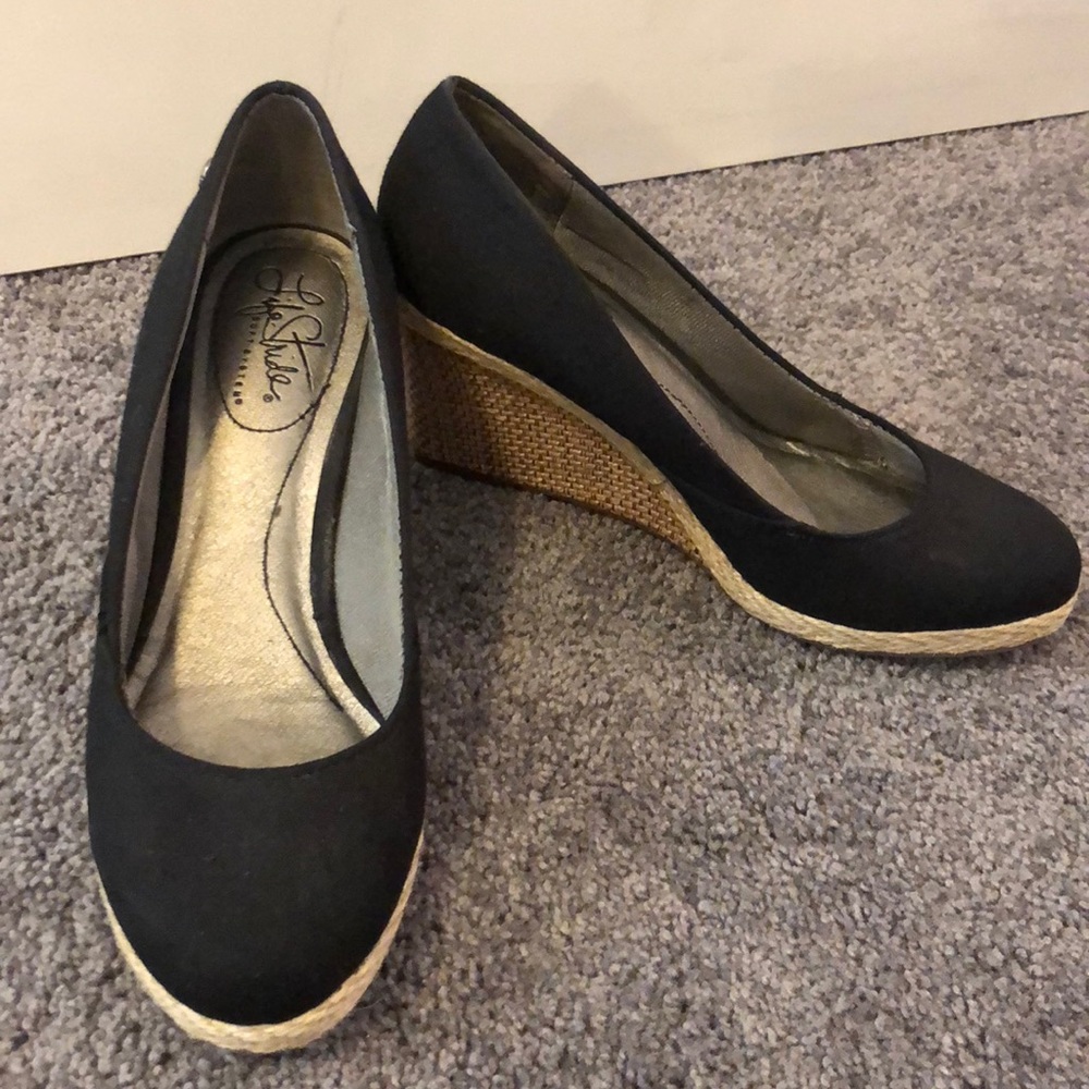 Black canvas wedges